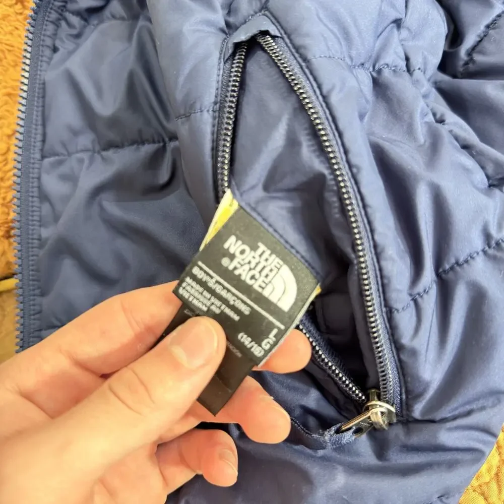 The North Face Youth Large L Navy Blue Reversible Sherpa Fleece Puffer Jacket
